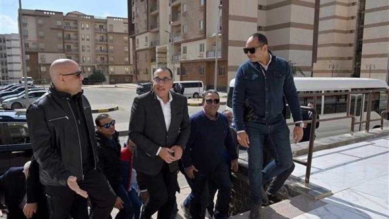 رئيس الوزراء يتفقد الوحدات السكنية بمشروع  زهرة العاصمة  بالعاصمة الإدارية